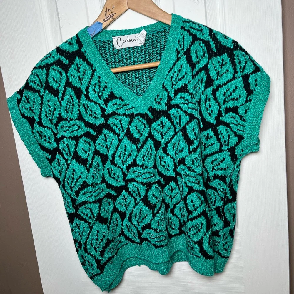Carducci Women's Sweater Size M Teal & Black Leaf Pattern Knit Pullover V-Neck